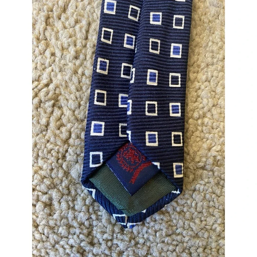 Tommy Hilfiger Vintage 100% Silk Necktie Made In USA Classic Red Blue Diamond